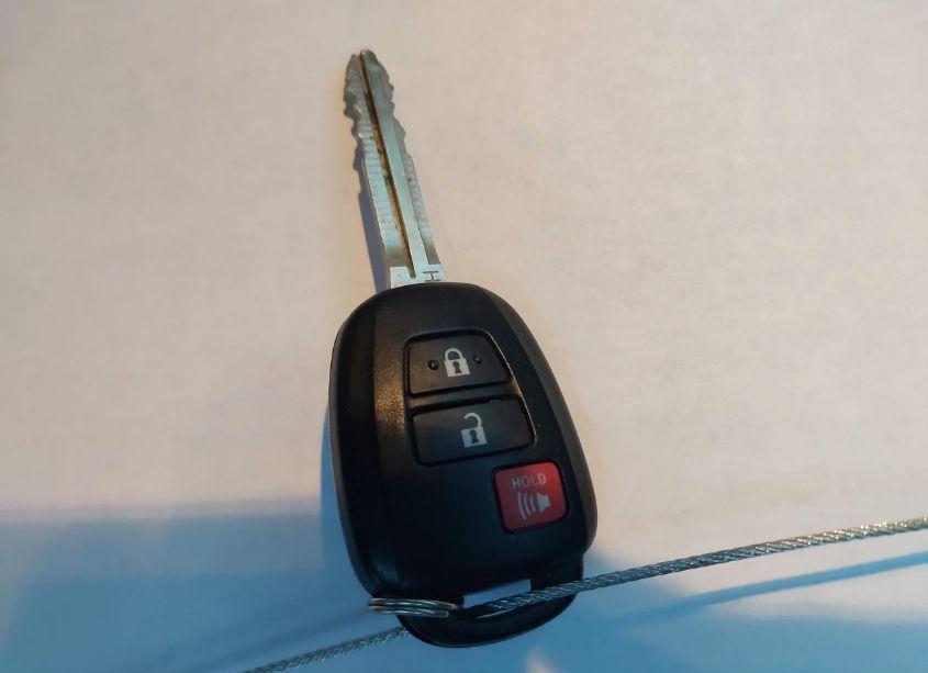 Photo 11 of 2017 Toyota Highlander LE (VIN 5TDZARFH9HS028412)