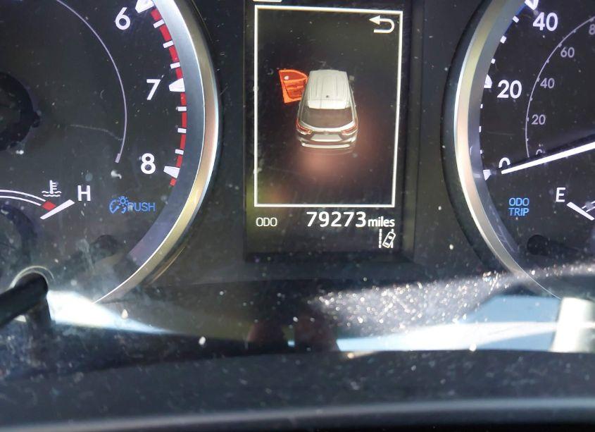 Photo 15 of 2019 Toyota Highlander LE (VIN 5TDZARFHXKS050183)