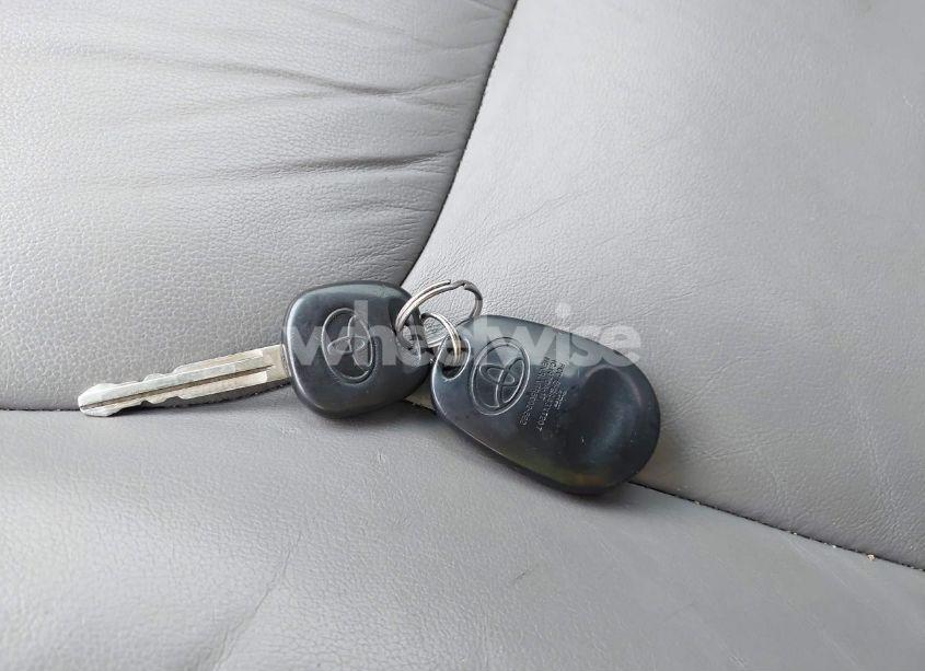 Photo 11 of 2007 Toyota Sienna XLE (VIN 5TDZK22C07S034483)