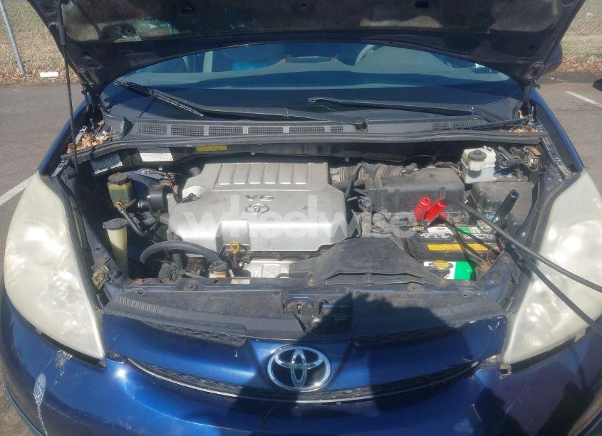 Photo 10 of 2007 Toyota Sienna XLE (VIN 5TDZK22C07S056161)