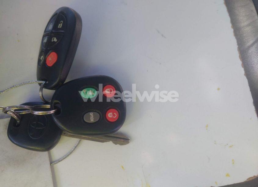 Photo 11 of 2007 Toyota Sienna XLE (VIN 5TDZK22C07S056161)