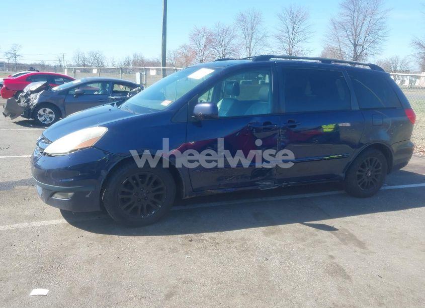 Photo 6 of 2007 Toyota Sienna XLE (VIN 5TDZK22C07S056161)