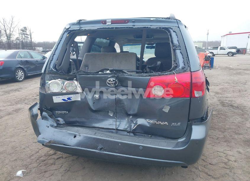 Photo 6 of 2007 Toyota Sienna XLE (VIN 5TDZK22C07S059464)