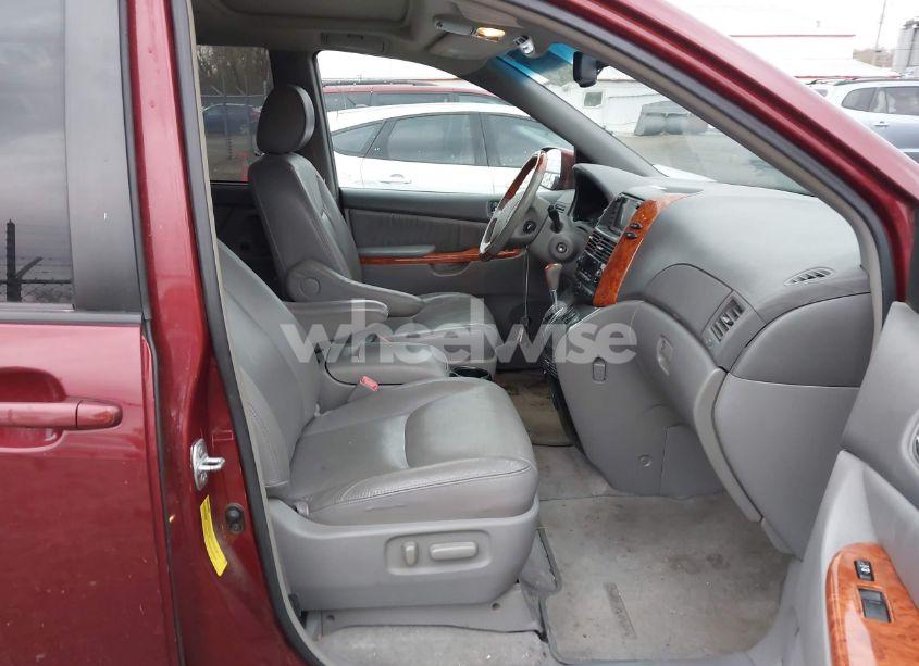 Photo 5 of 2007 Toyota Sienna XLE LIMITED (VIN 5TDZK22C07S070576)