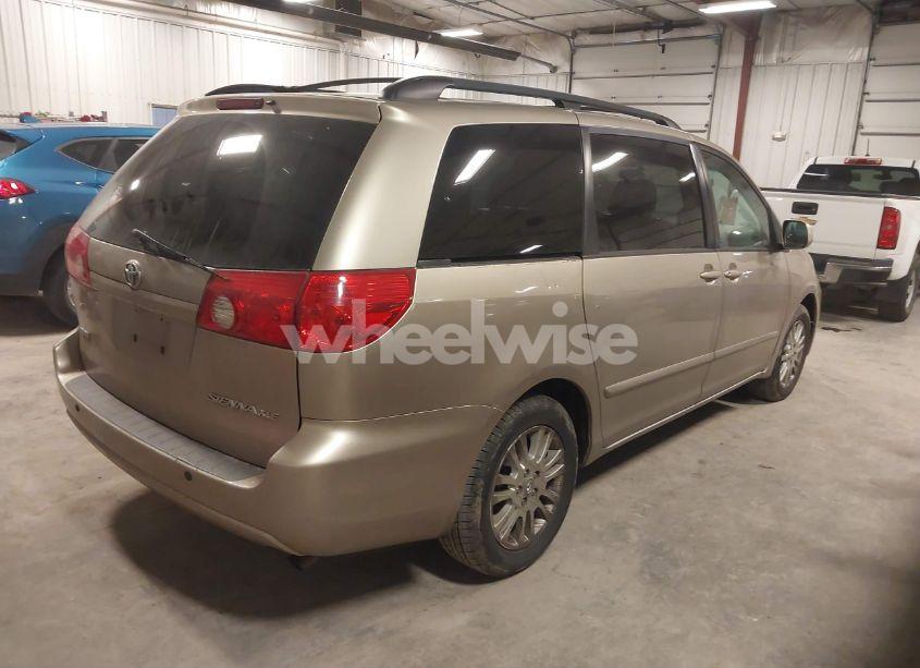 Photo 12 of 2007 Toyota Sienna XLE (VIN 5TDZK22C07S099205)
