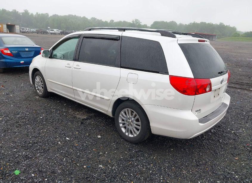 Photo 3 of 2008 Toyota Sienna XLE (VIN 5TDZK22C08S118773)