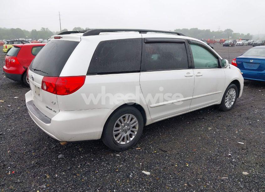 Photo 4 of 2008 Toyota Sienna XLE (VIN 5TDZK22C08S118773)