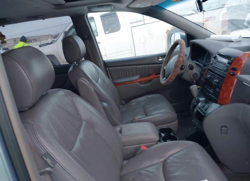 Photo 5 of 2008 Toyota Sienna XLE (VIN 5TDZK22C08S183624)