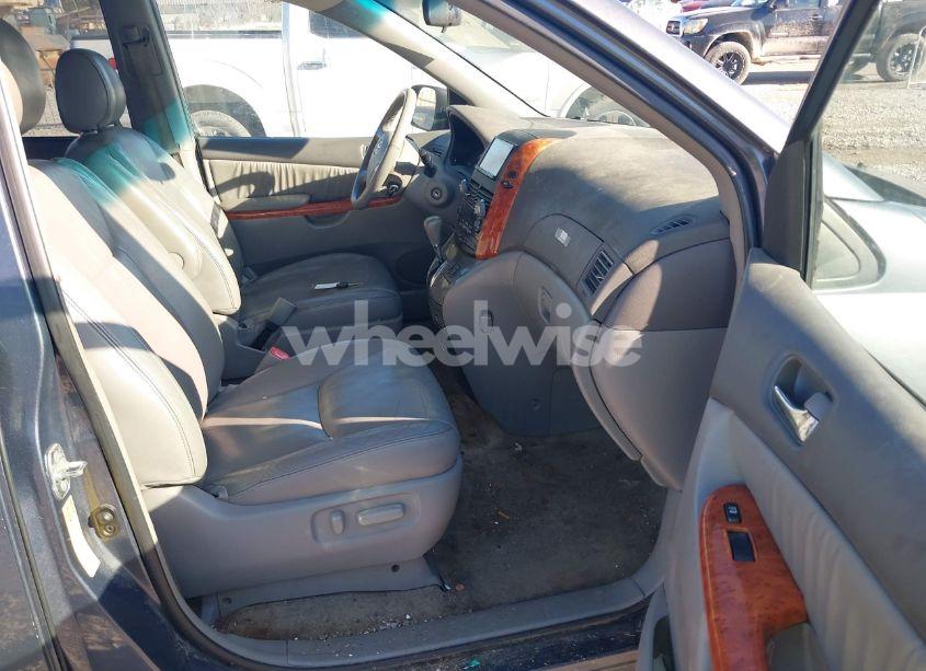 Photo 5 of 2008 Toyota Sienna XLE (VIN 5TDZK22C08S223667)