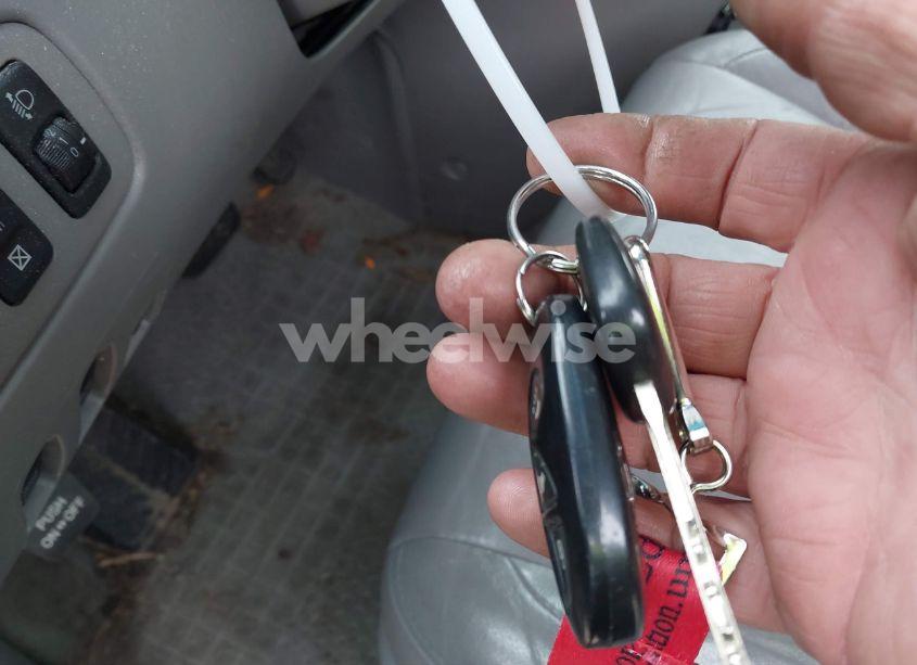 Photo 11 of 2008 Toyota Sienna LIMITED (VIN 5TDZK22C18S102498)