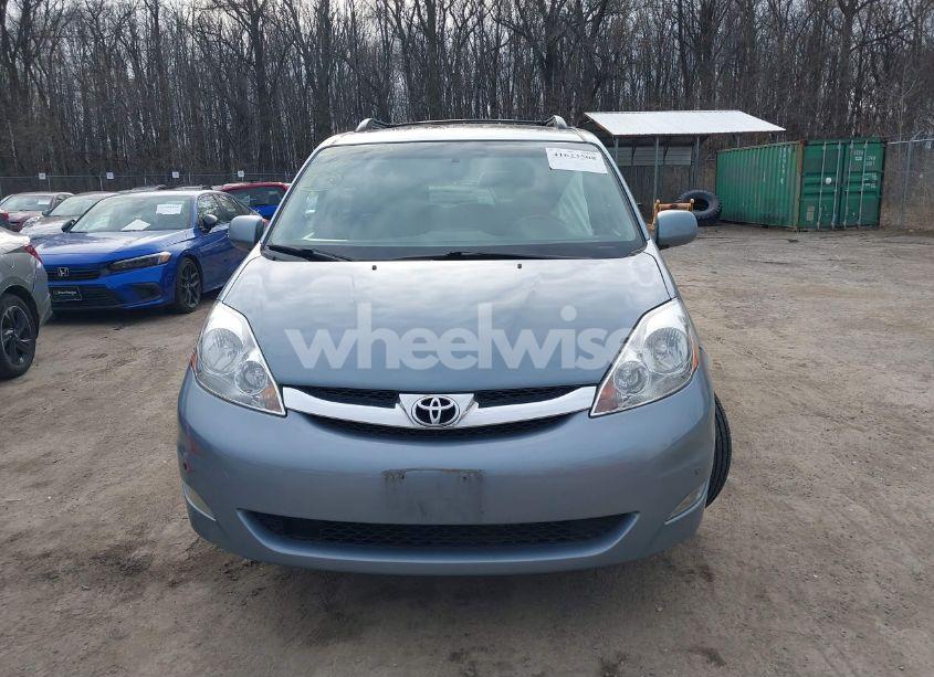 Photo 12 of 2008 Toyota Sienna LIMITED (VIN 5TDZK22C18S102498)