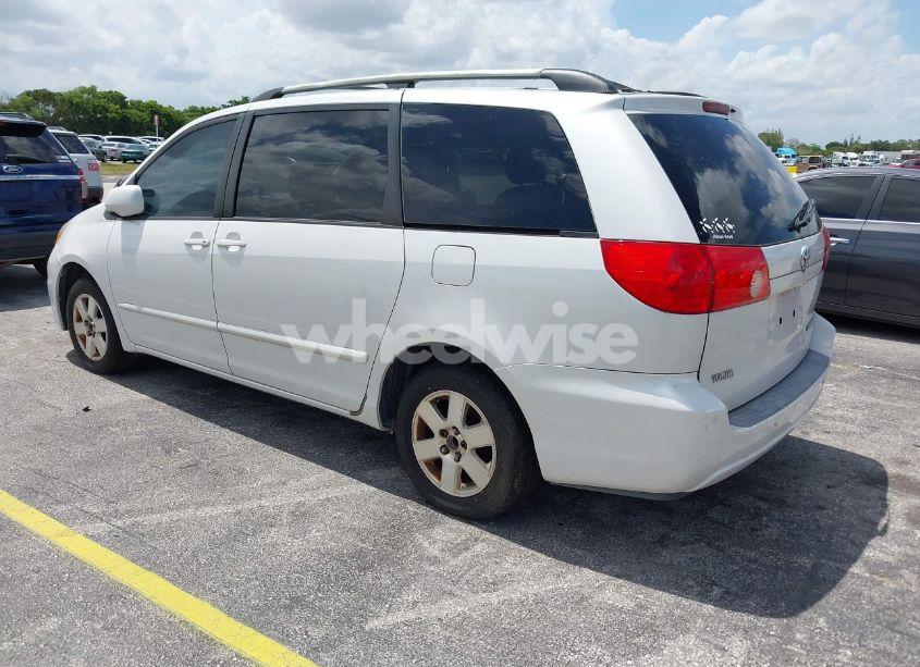 Photo 3 of 2008 Toyota Sienna XLE (VIN 5TDZK22C18S153368)