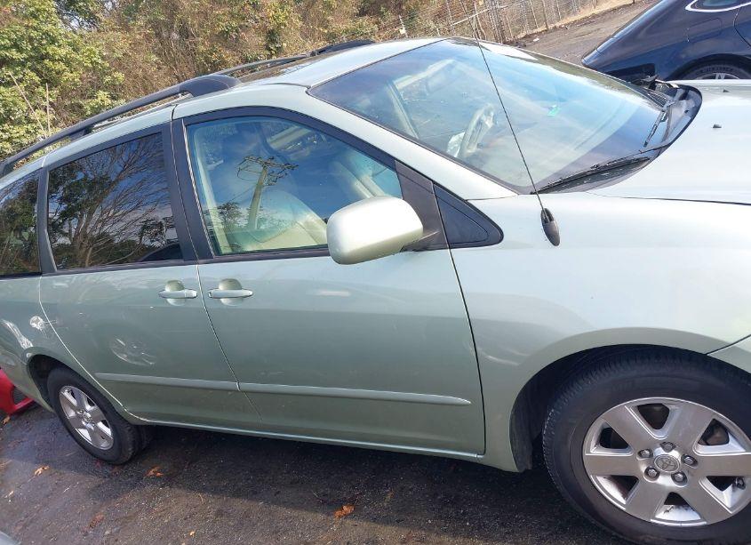 Photo 13 of 2008 Toyota Sienna XLE (VIN 5TDZK22C18S166900)