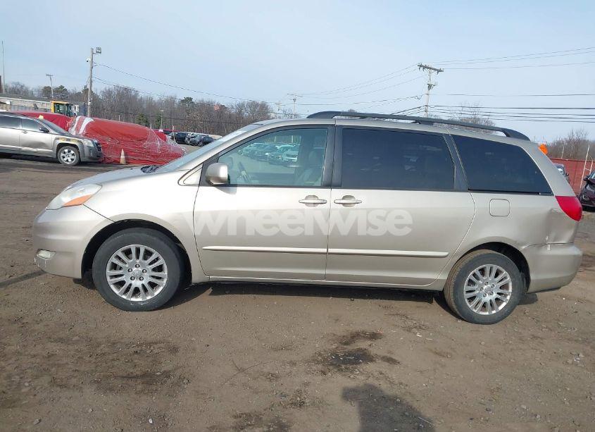 Photo 14 of 2008 Toyota Sienna XLE (VIN 5TDZK22C18S171109)