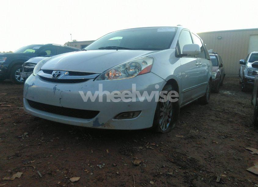 Photo 2 of 2008 Toyota Sienna LIMITED (VIN 5TDZK22C18S201502)