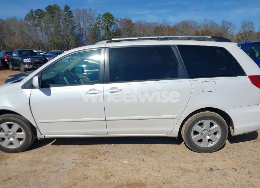 Photo 15 of 2008 Toyota Sienna XLE (VIN 5TDZK22C18S213553)