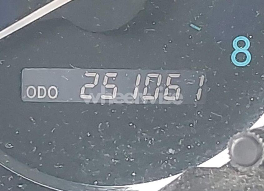 Photo 12 of 2009 Toyota Sienna XLE (VIN 5TDZK22C19S241208)