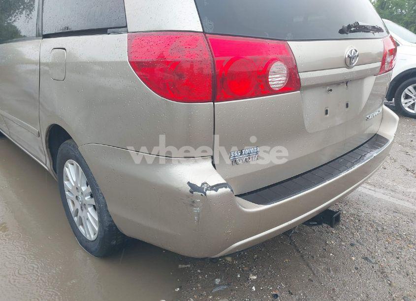 Photo 13 of 2009 Toyota Sienna XLE (VIN 5TDZK22C19S241208)