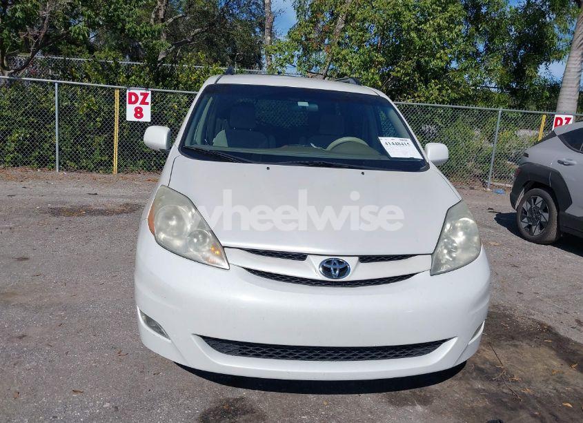 Photo 12 of 2007 Toyota Sienna XLE (VIN 5TDZK22C27S056453)