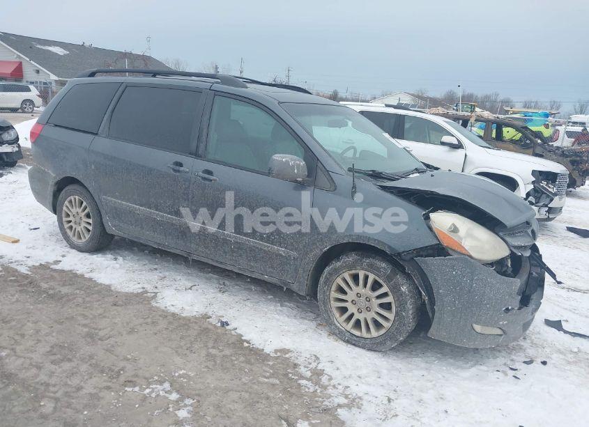2008 Toyota Sienna XLE (VIN 5TDZK22C28S201945) main photo