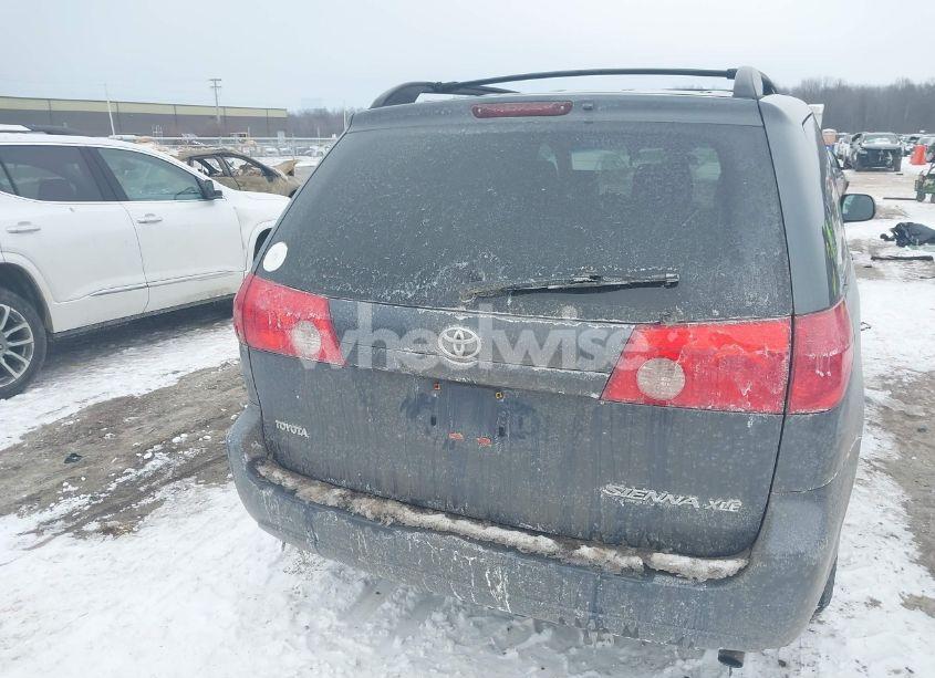 Photo 16 of 2008 Toyota Sienna XLE (VIN 5TDZK22C28S201945)