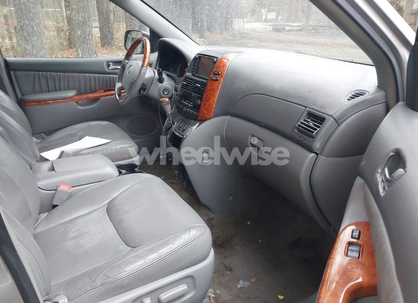 Photo 5 of 2008 Toyota Sienna LIMITED (VIN 5TDZK22C28S220219)