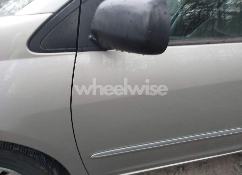 Photo 6 of 2008 Toyota Sienna LIMITED (VIN 5TDZK22C28S220219)