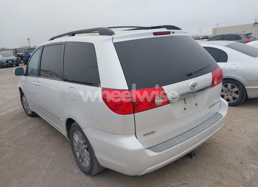 Photo 3 of 2007 Toyota Sienna XLE LIMITED (VIN 5TDZK22C37S077926)