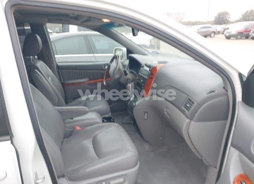 Photo 5 of 2007 Toyota Sienna XLE LIMITED (VIN 5TDZK22C37S077926)