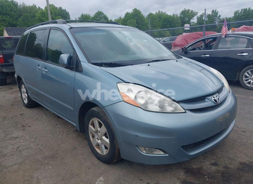 2008 Toyota Sienna XLE (VIN 5TDZK22C38S117648) main photo