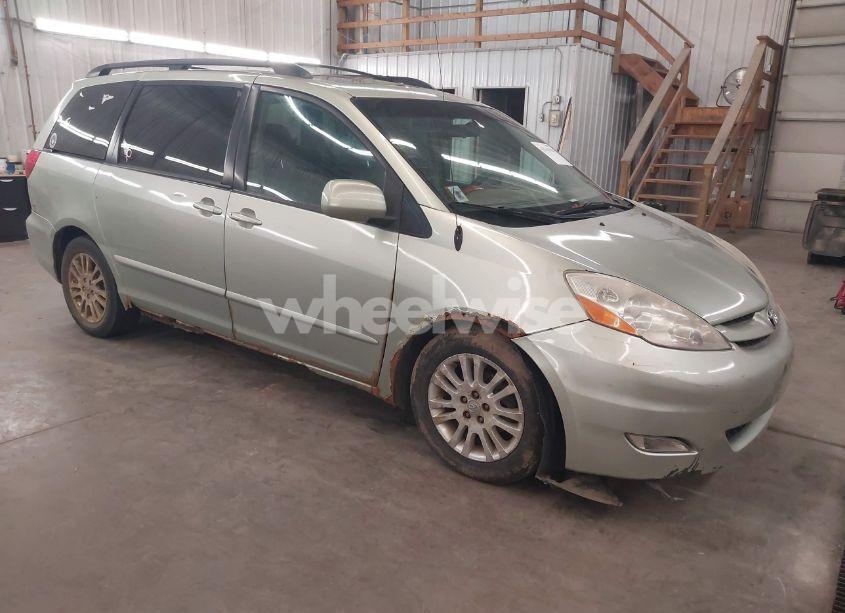2008 Toyota Sienna XLE (VIN 5TDZK22C38S164338) main photo