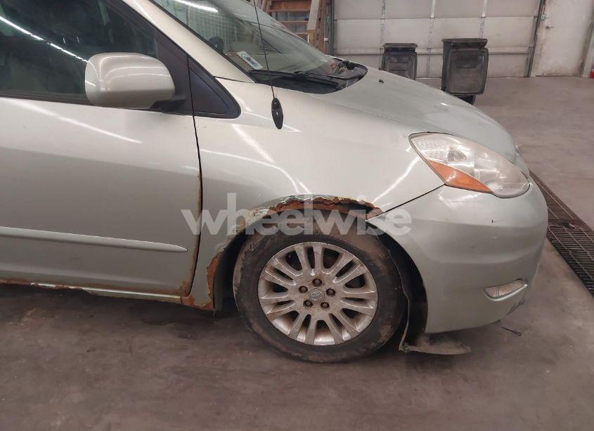 Photo 13 of 2008 Toyota Sienna XLE (VIN 5TDZK22C38S164338)