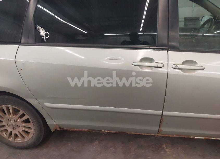 Photo 14 of 2008 Toyota Sienna XLE (VIN 5TDZK22C38S164338)