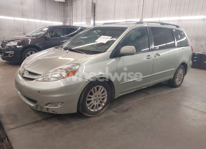 Photo 2 of 2008 Toyota Sienna XLE (VIN 5TDZK22C38S164338)