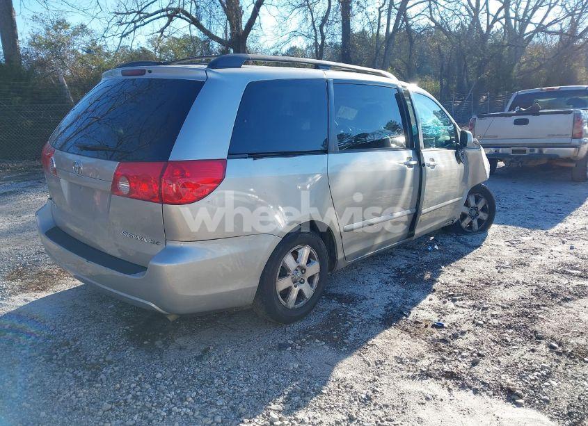 Photo 4 of 2008 Toyota Sienna XLE (VIN 5TDZK22C38S197274)