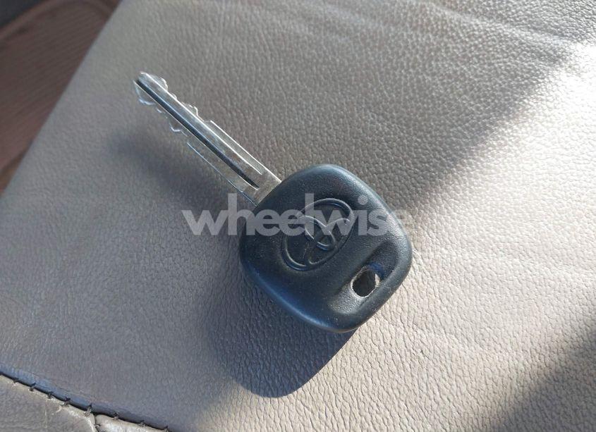 Photo 11 of 2008 Toyota Sienna XLE (VIN 5TDZK22C38S215417)