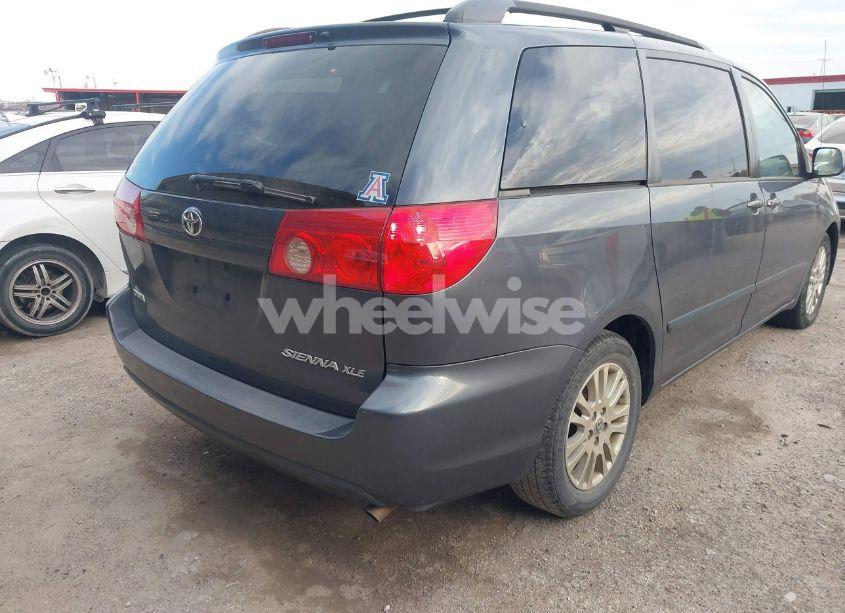 Photo 4 of 2009 Toyota Sienna XLE (VIN 5TDZK22C39S230940)