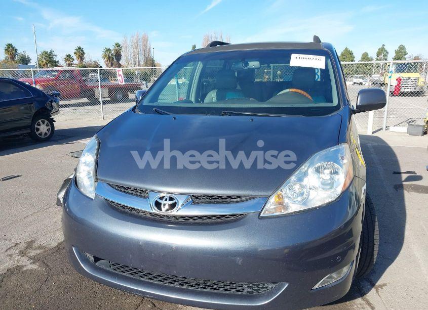 Photo 12 of 2009 Toyota Sienna LIMITED (VIN 5TDZK22C39S272475)