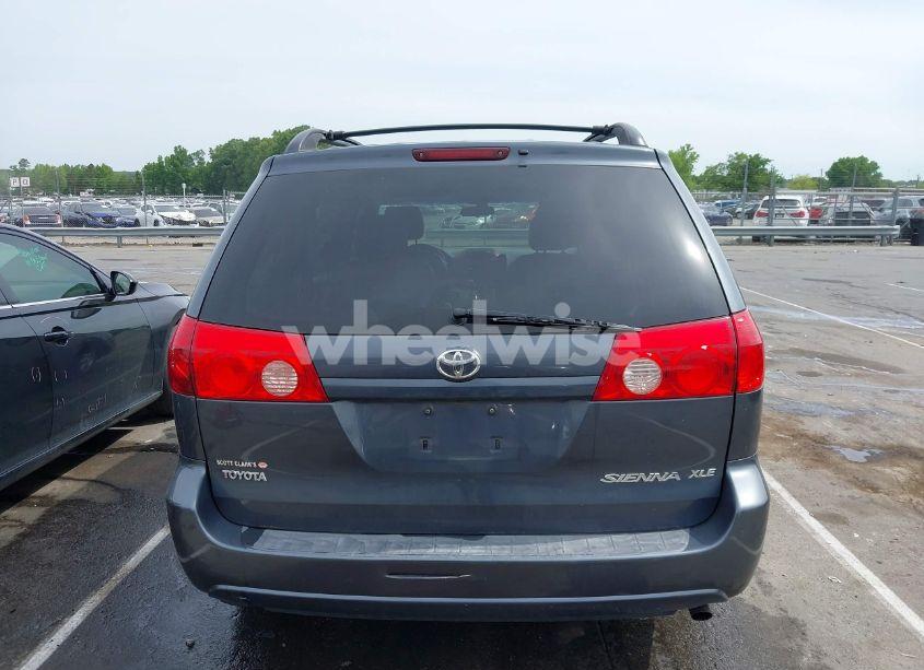 Photo 16 of 2007 Toyota Sienna XLE (VIN 5TDZK22C47S041176)
