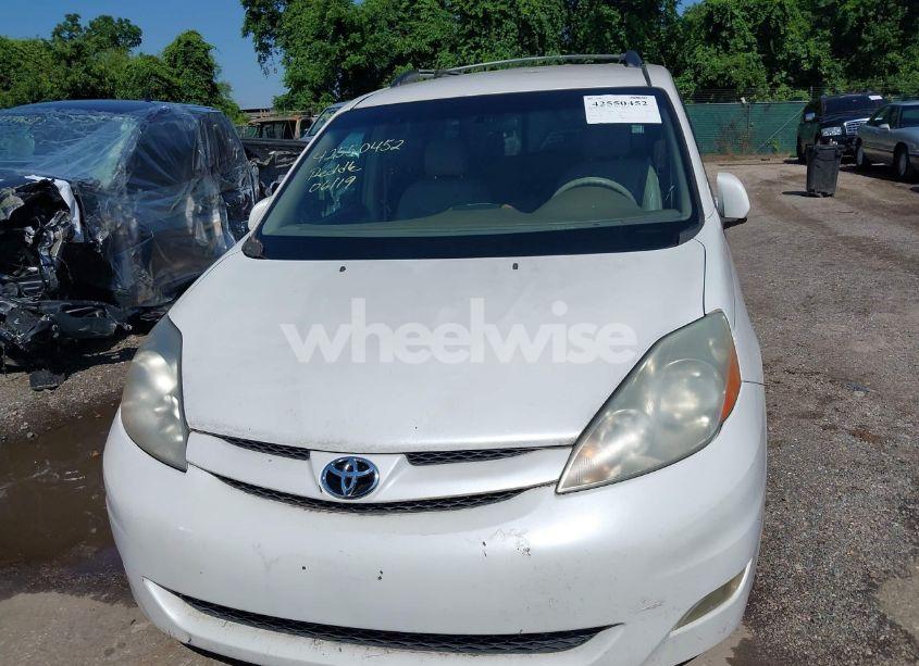 Photo 6 of 2007 Toyota Sienna XLE (VIN 5TDZK22C47S046118)