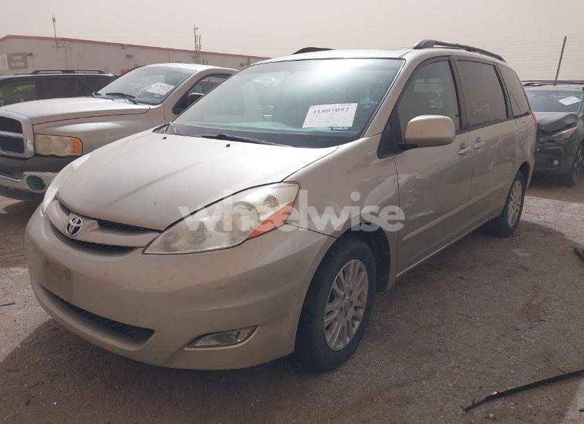 Photo 2 of 2007 Toyota Sienna XLE (VIN 5TDZK22C47S081645)