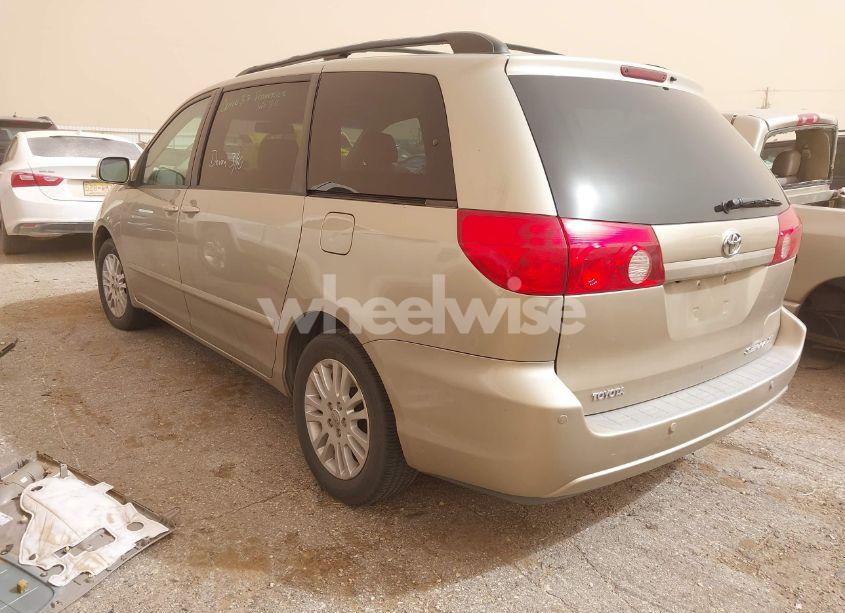 Photo 3 of 2007 Toyota Sienna XLE (VIN 5TDZK22C47S081645)