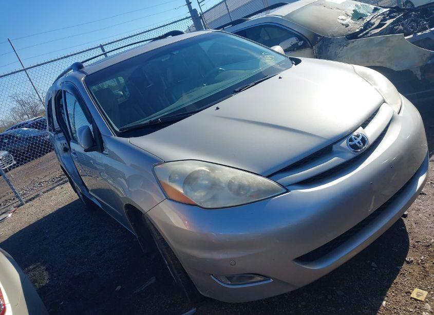 2009 Toyota Sienna XLE (VIN 5TDZK22C49S230249) main photo