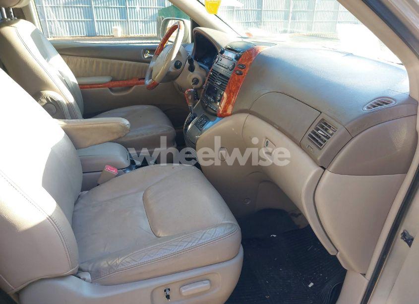 Photo 5 of 2009 Toyota Sienna LIMITED (VIN 5TDZK22C49S235404)