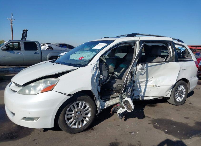 Photo 6 of 2009 Toyota Sienna XLE (VIN 5TDZK22C49S246287)