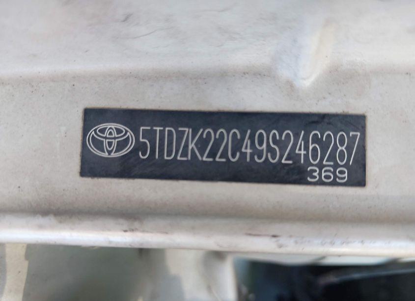 Photo 9 of 2009 Toyota Sienna XLE (VIN 5TDZK22C49S246287)