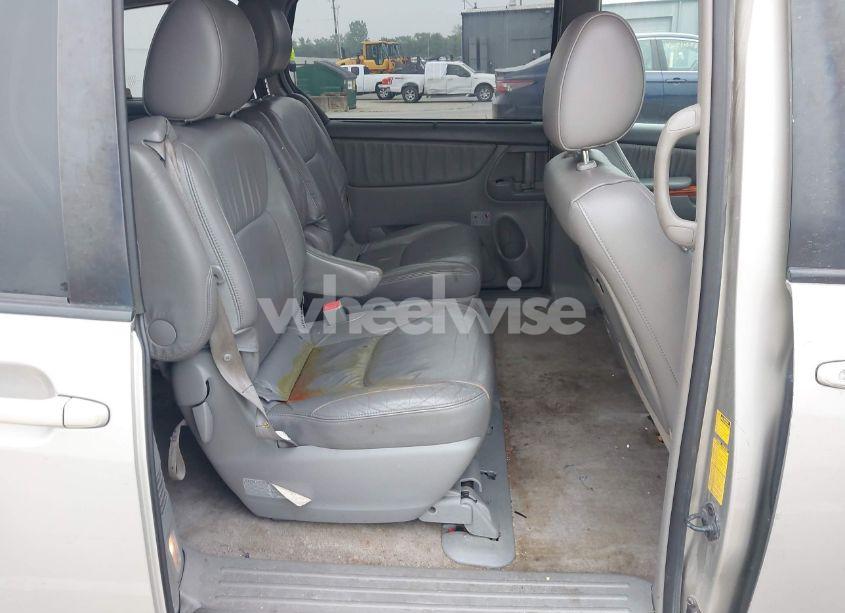 Photo 8 of 2009 Toyota Sienna XLE (VIN 5TDZK22C49S258892)