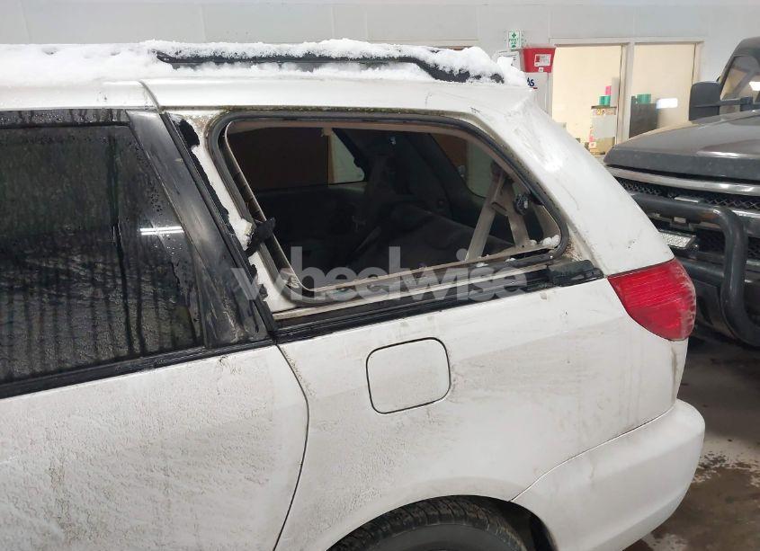 Photo 6 of 2007 Toyota Sienna XLE/XLE LIMITED (VIN 5TDZK22C57S002919)