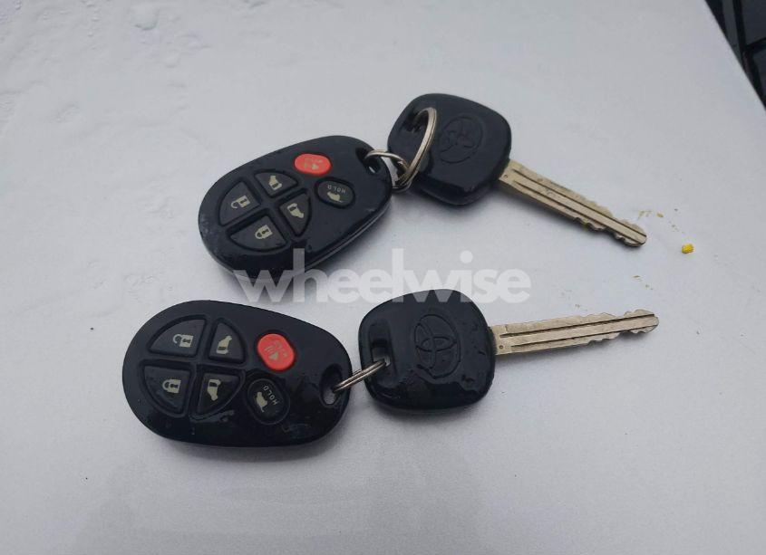 Photo 11 of 2008 Toyota Sienna LIMITED (VIN 5TDZK22C58S108059)