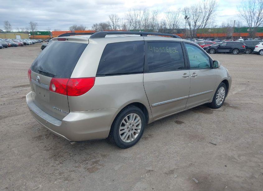 Photo 4 of 2008 Toyota Sienna LIMITED (VIN 5TDZK22C58S135472)